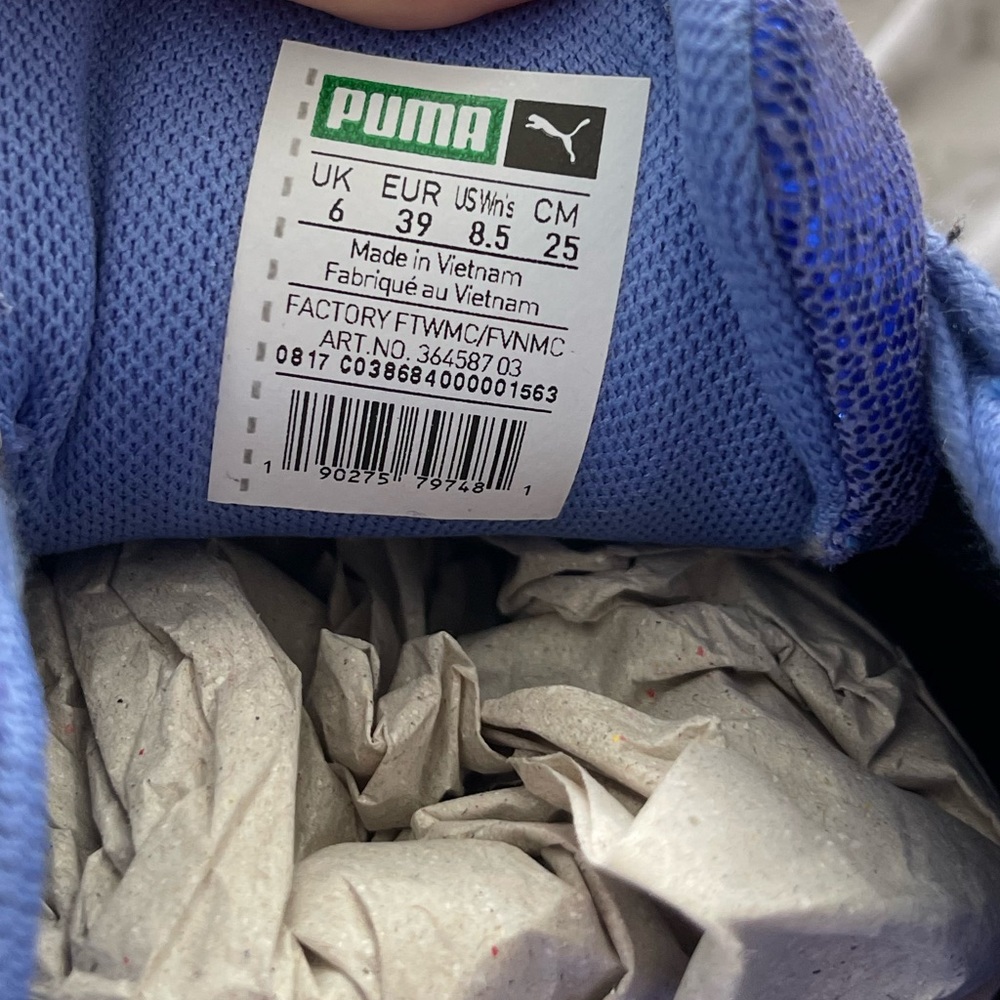 Metallic Puma Sneaks